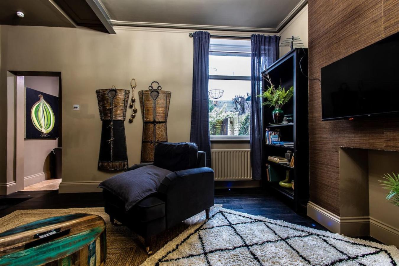 In Style At Olive 77 Book Your Trip Now Apartment