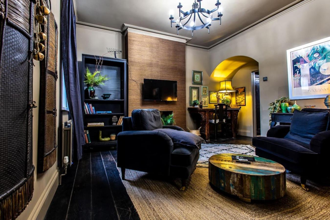 In Style At Olive 77 Book Your Trip Now Apartment